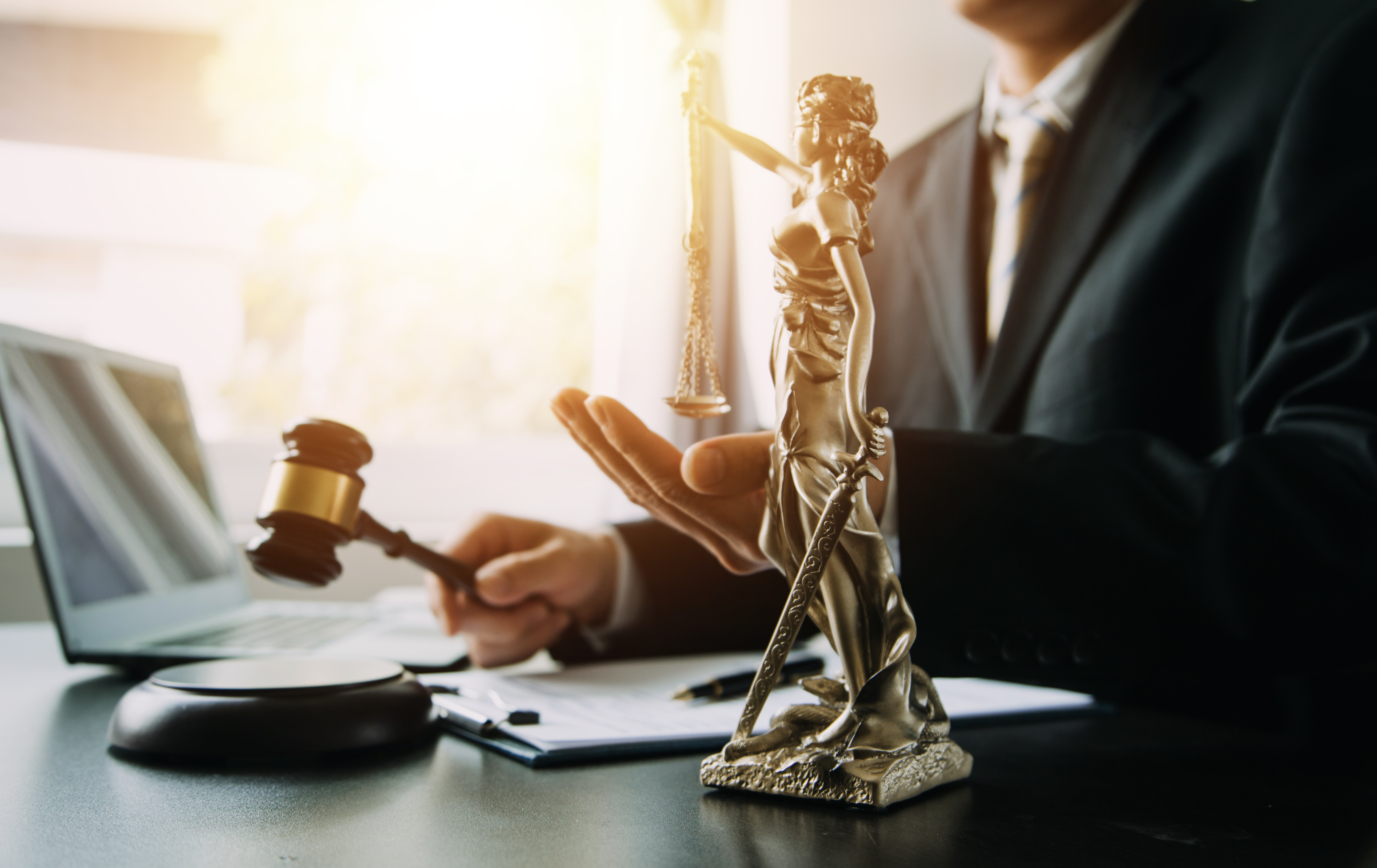 Boşanmada Çocuğun Üstün Yararı ve Kardeşlerin Velayetinin Ayrılması - Ümraniye Boşanma Avukatı