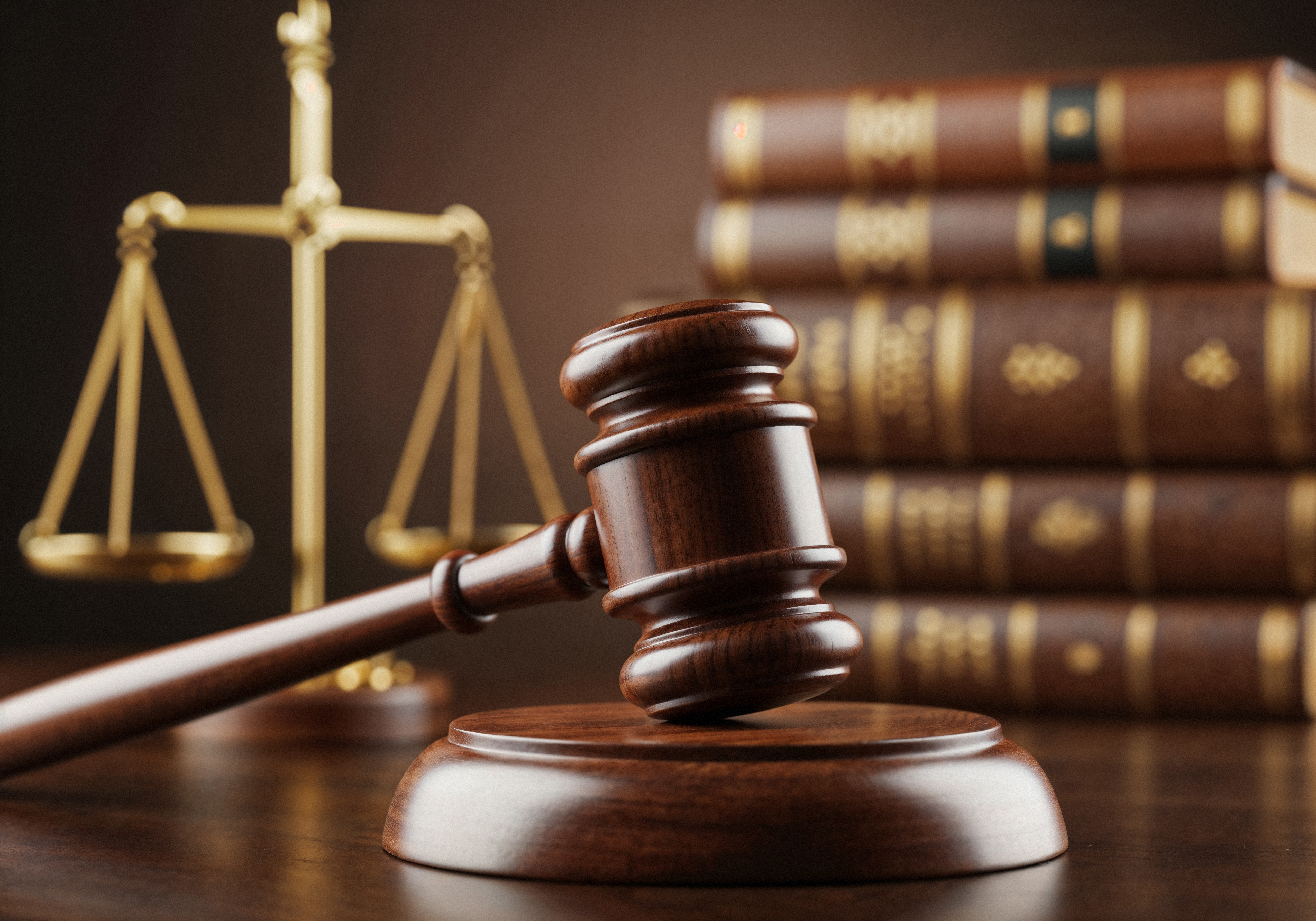 Haysiyetsiz Hayat Sürme Nedeniyle Boşanma Davası Nedir? Şartları ve Hukuki Süreç